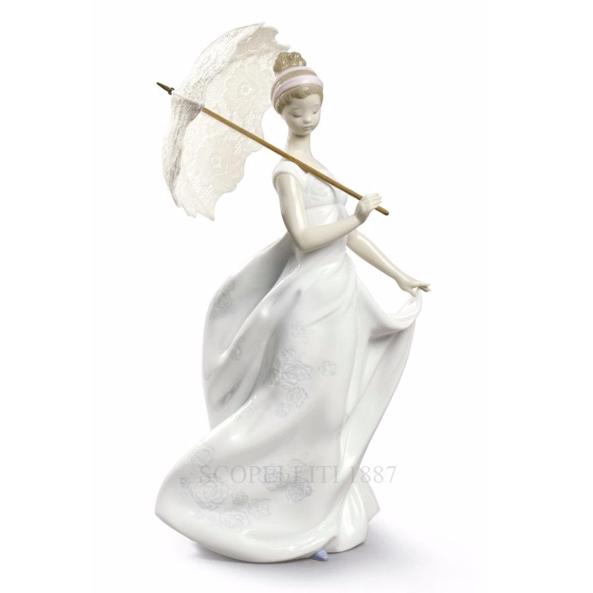 Lladró Finesse Porcelain Figurine