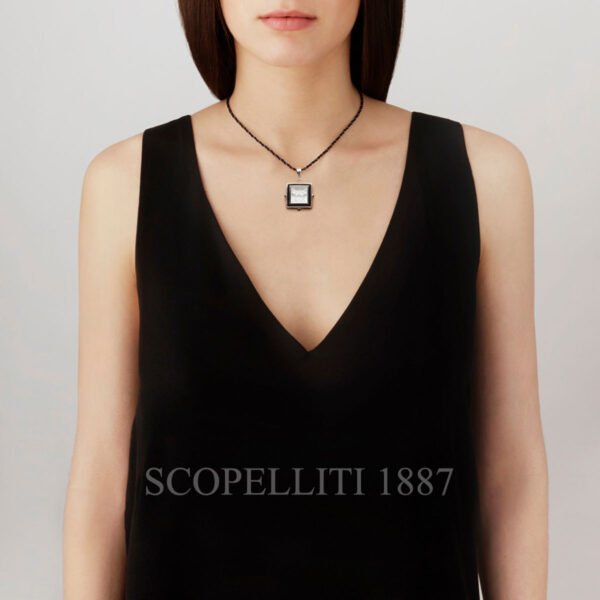 lalique arethuse black pendant