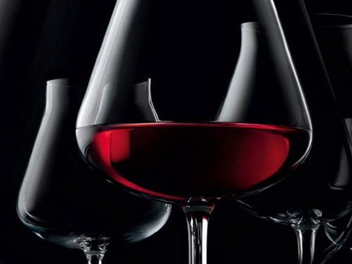 Baccarat Wine Glasses: Elegance in Every Taste