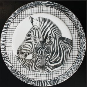 taitu presentation plate wild spiritset zebra
