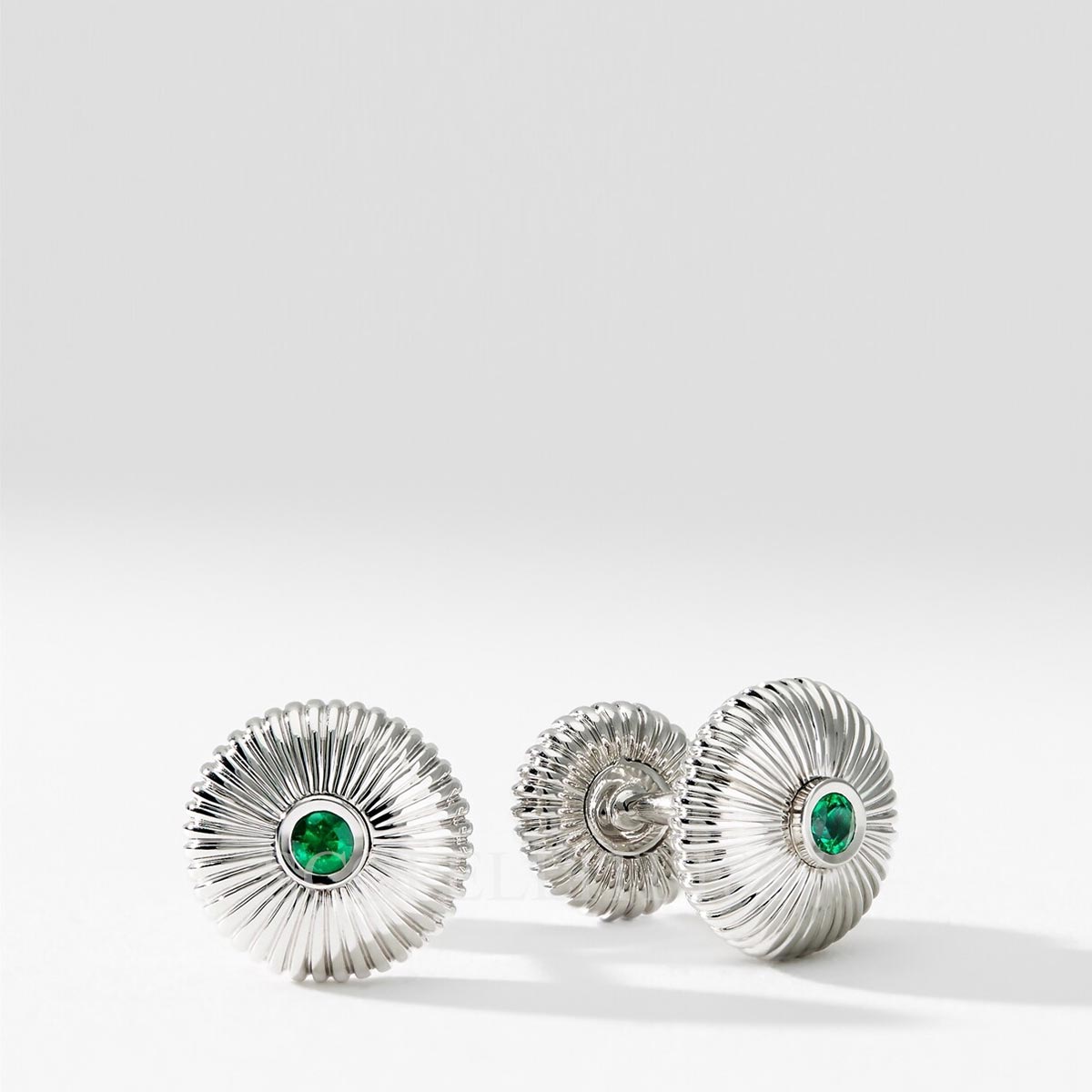feberge colours of love white gold emerald fluted cufflinks