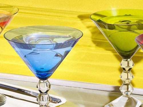 Types of Drinking Glasses that You Must Have